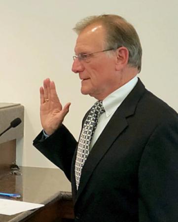 Mayor Jeff Hmara